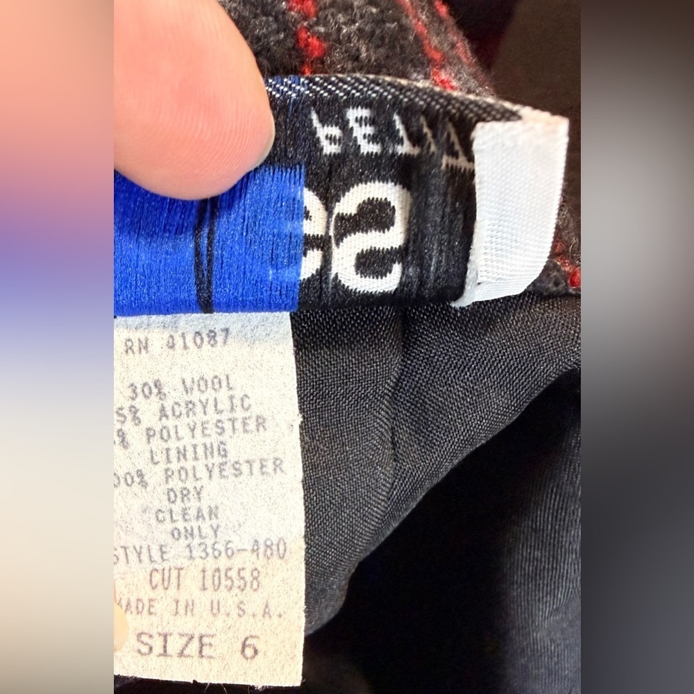 Vintage Briggs wool blend preppy classic gray red plaid high waist skirt 6P EUC - Picture 10 of 10